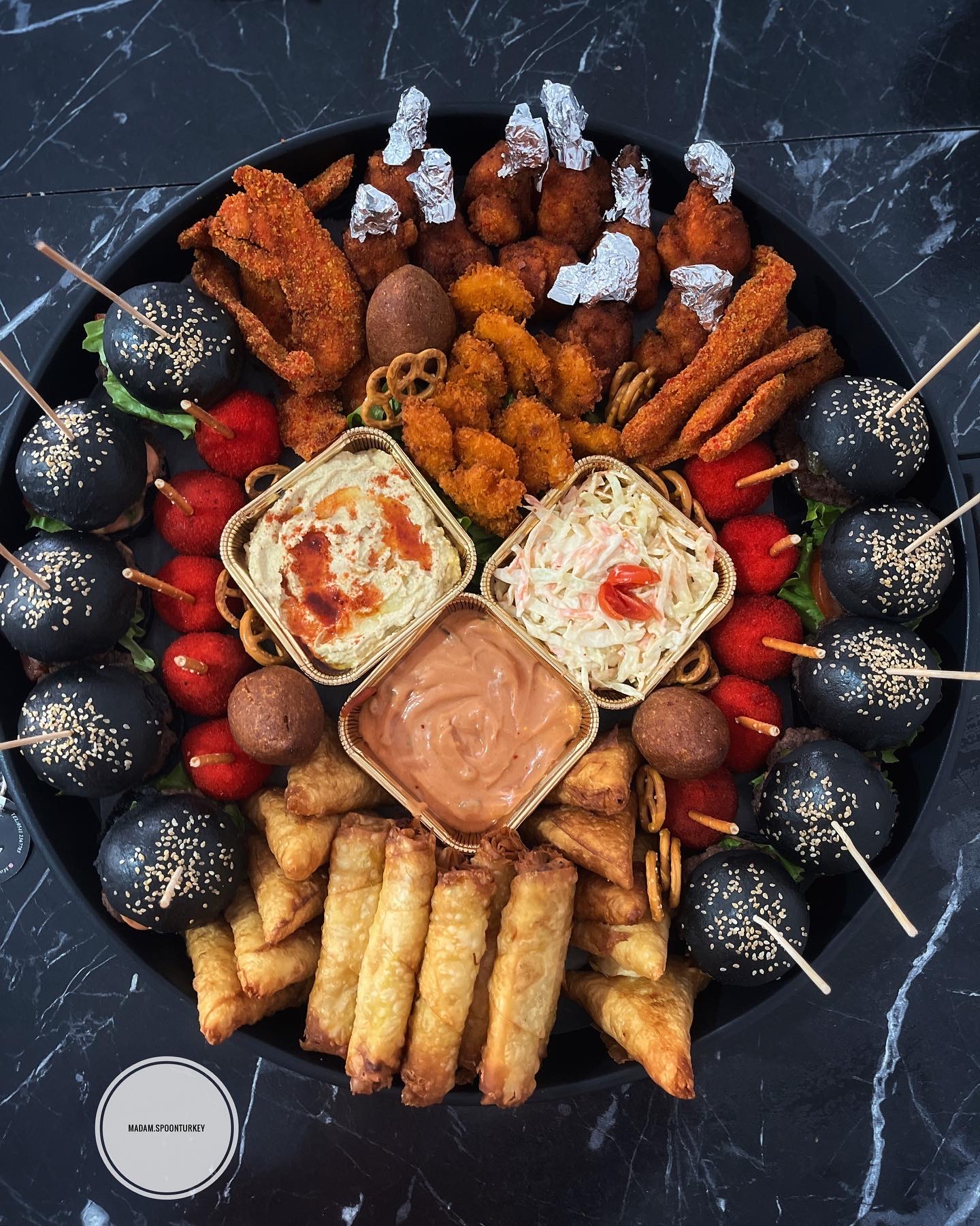 52 cm  10 kişilik fastfood tepsisi