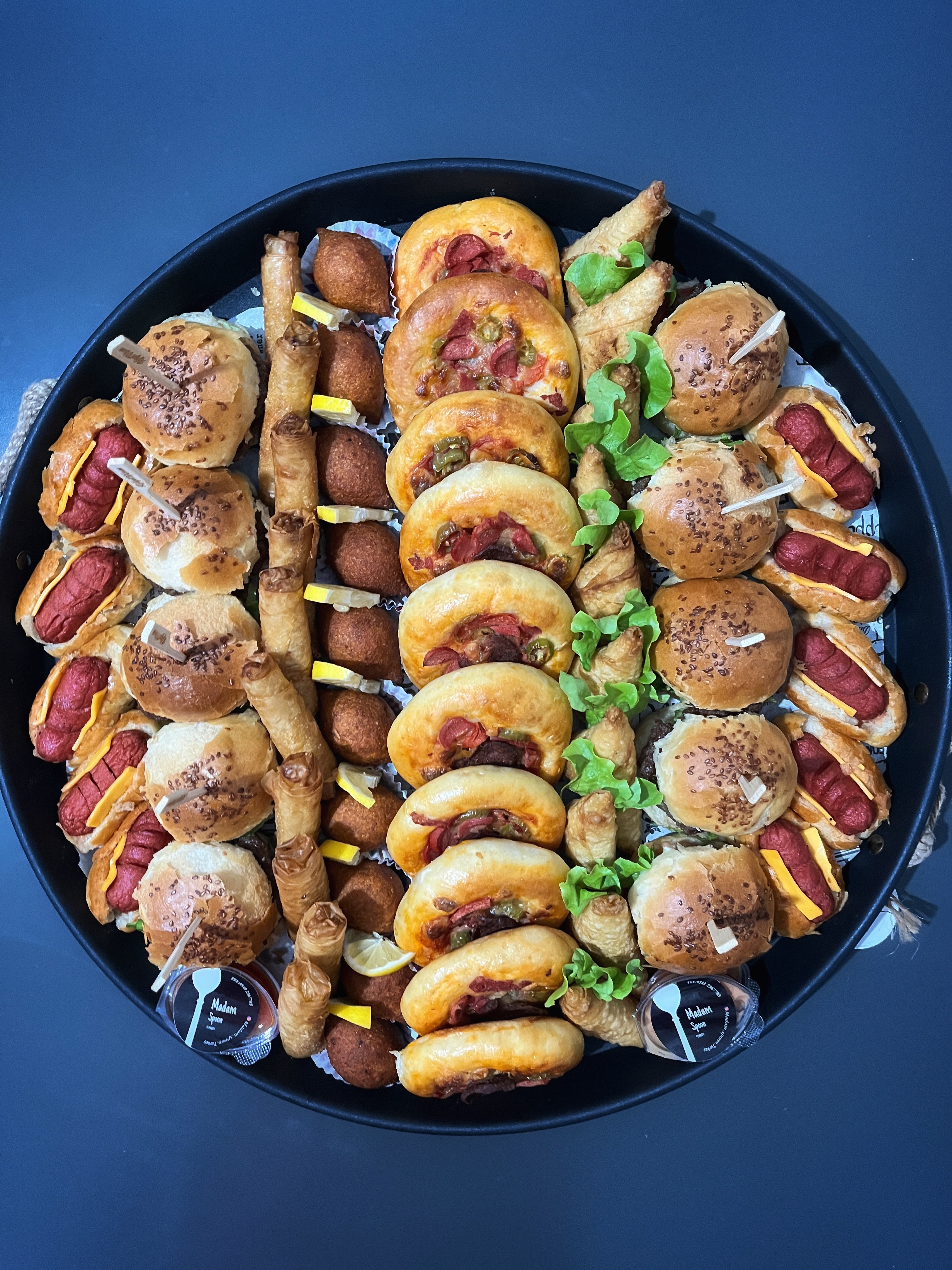 10 kişilik tuzlu  atıştırmalık tepsi