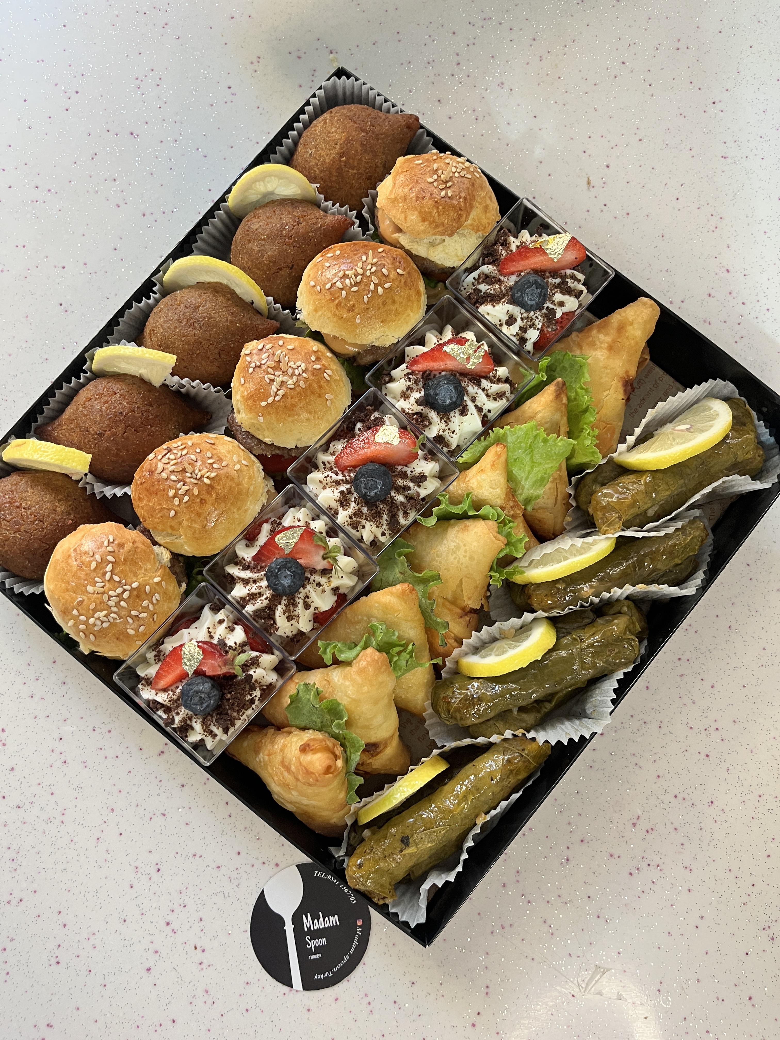 25 cm 5 kişilik tatlı &tuzlu atıştırmalık kutu